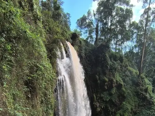 Kisizi waterfall near the Joeboentoe house in Uganda.